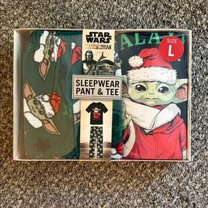 Star Wars Mandalorian Holiday Sleepwear Set - Green and Red